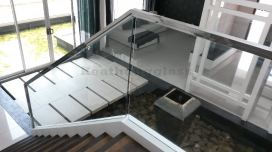 Staircase Glass Railing 73