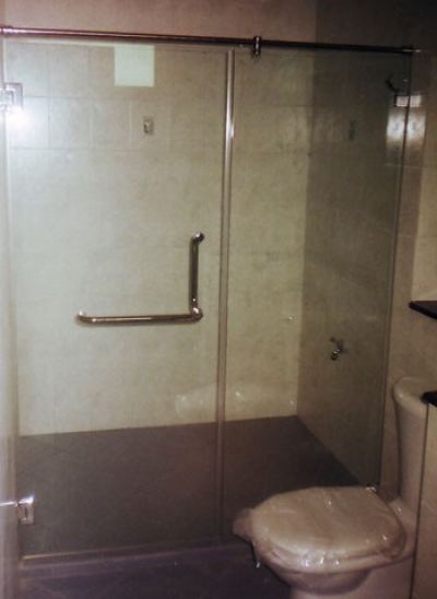 Frameless Shower Screen 3