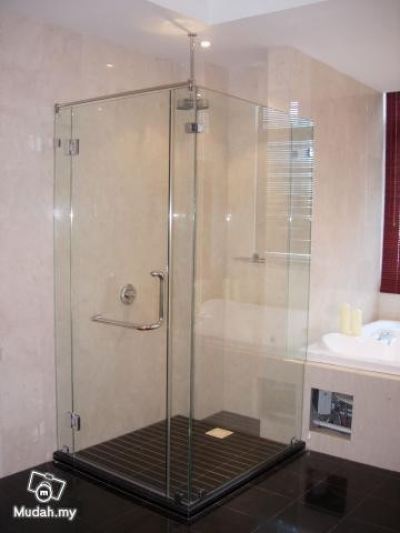 Frameless Shower Screen 14