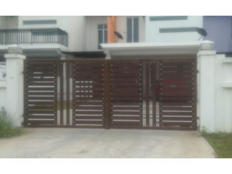 Mild Steel Gate With Aluminium 16