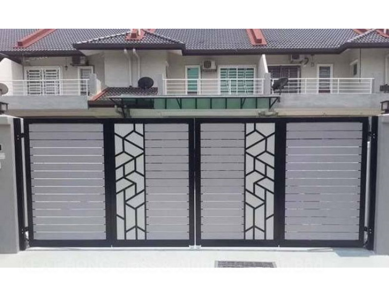 Mild Steel Gate With Aluminium 22