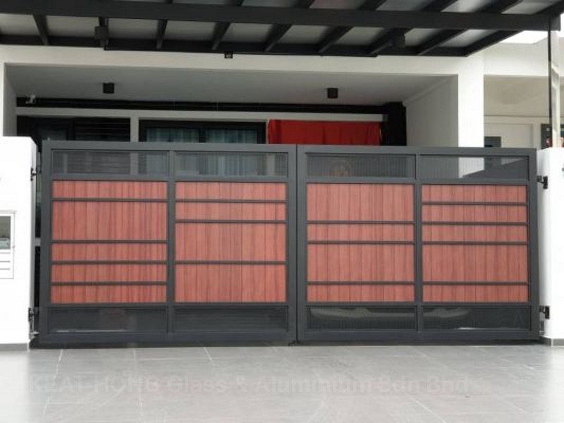 Mild Steel Gate With Aluminium 23