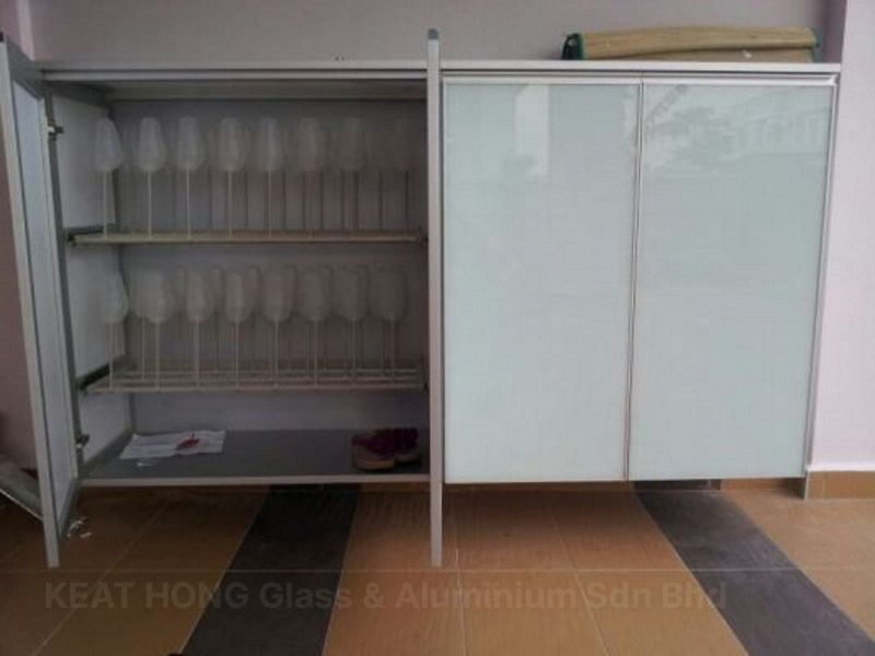 Aluminium Shoe Cabinet 1