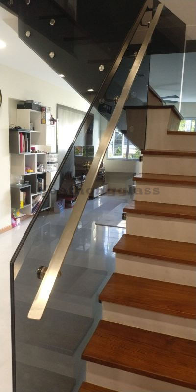 Staircase Glass Railing 11