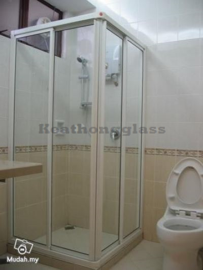 Aluminium Framed Shower Screen 5