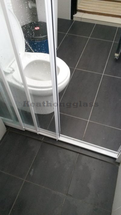 Aluminium Framed Shower Screen 8