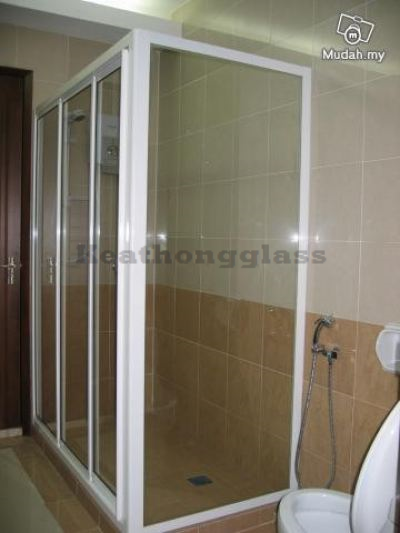 Aluminium Framed Shower Screen 10