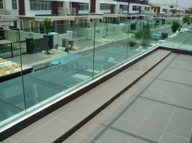 Glass Railing 31