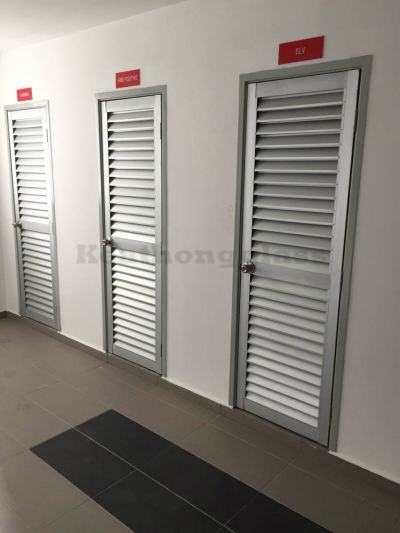 Aluminium louvres Door 2