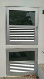 Aluminium louvres Door 3