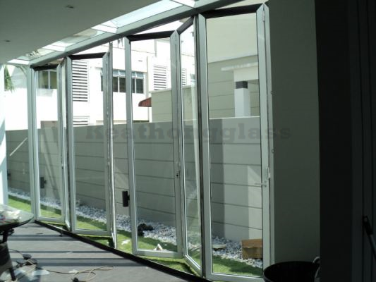 Performance Folding Door 16