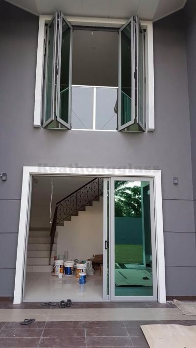 Performance Folding Door 22