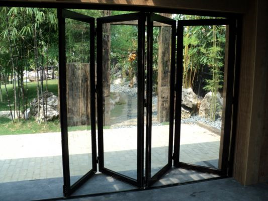 Performance Folding Door 33