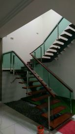 Staircase Glass Railing 60