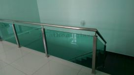 Staircase Glass Railing 68