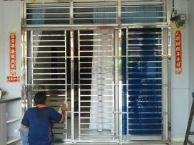 Stainless Steel Grille 27