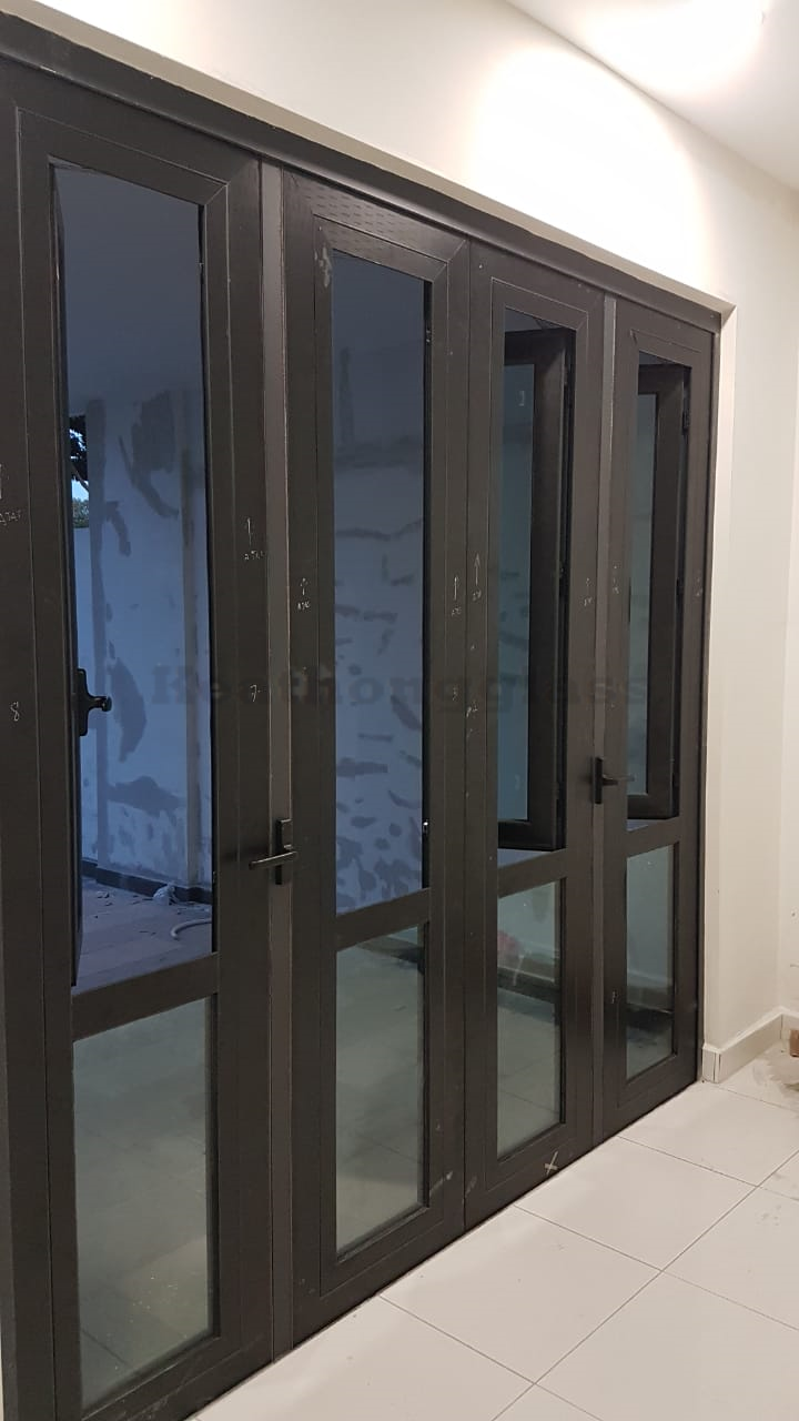 Performance Folding Door 46