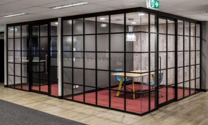 Glass Partition 41