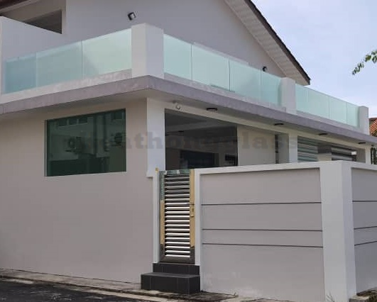 Glass Railing 36
