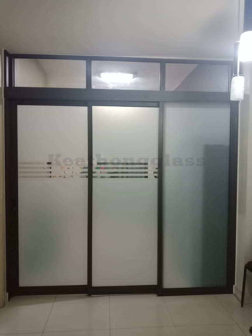 Sliding door 61