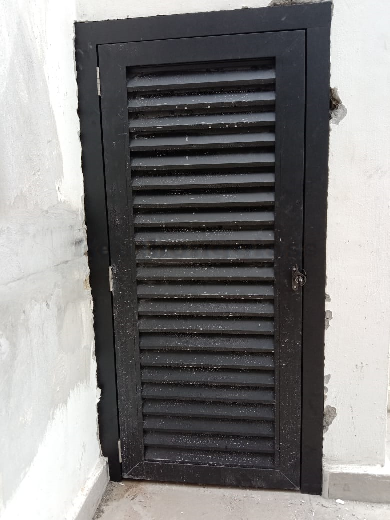 Aluminium Louvres Door 10