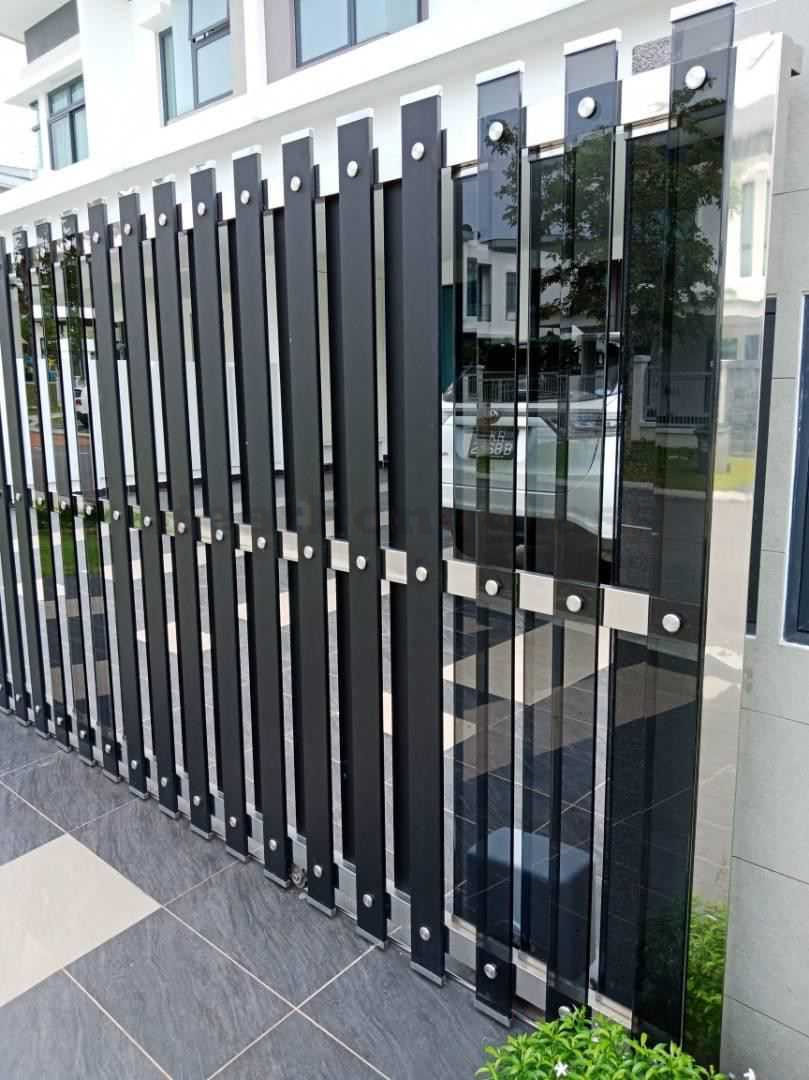 Stainless Steel Gate 2