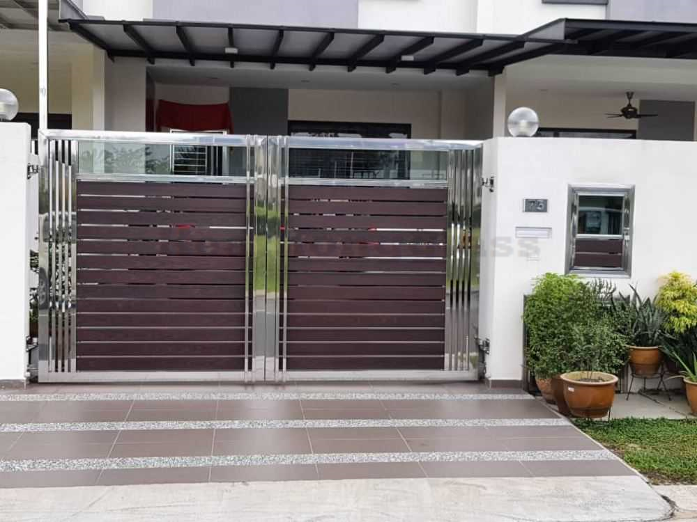 Stainless Steel Gate 64