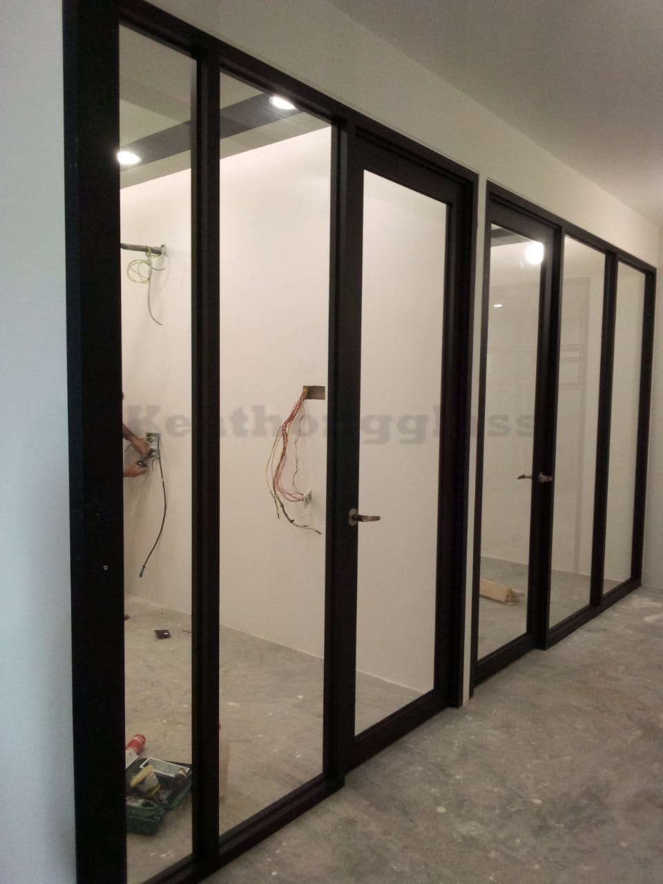 Glass Partition 54