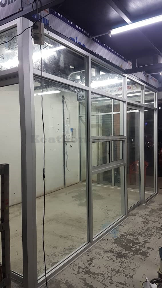 Glass Partition 56