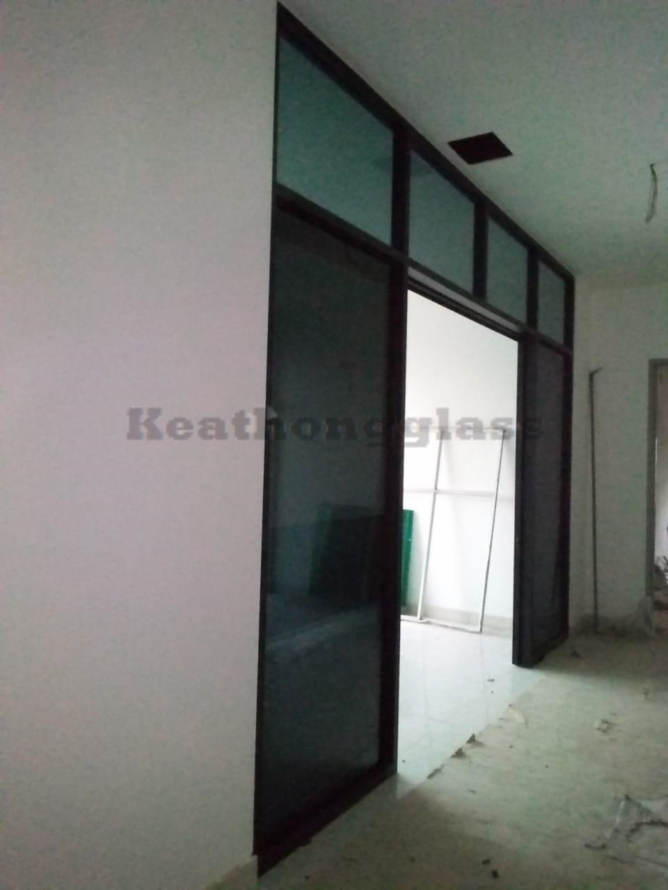 Sliding door 75