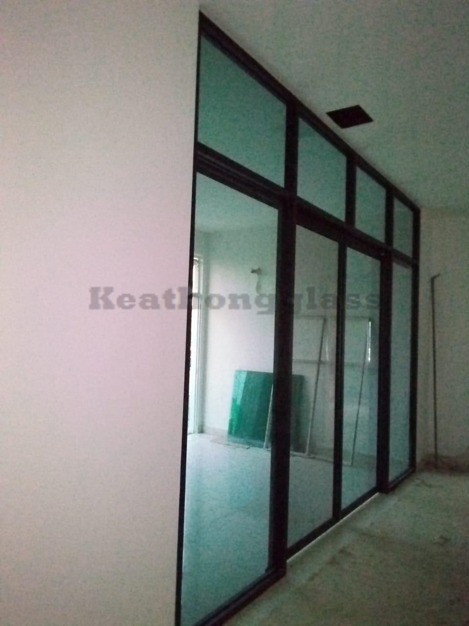 Sliding door 76