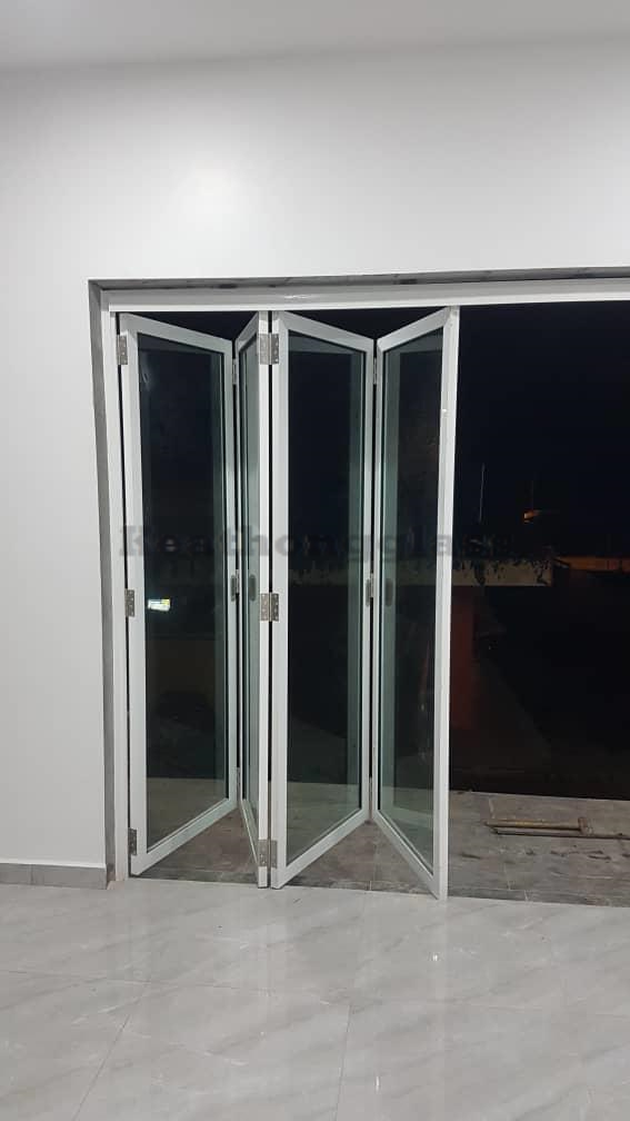 Aluminium Folding Door 22