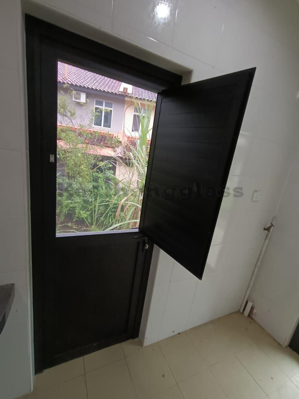 Performance Swing Door 14