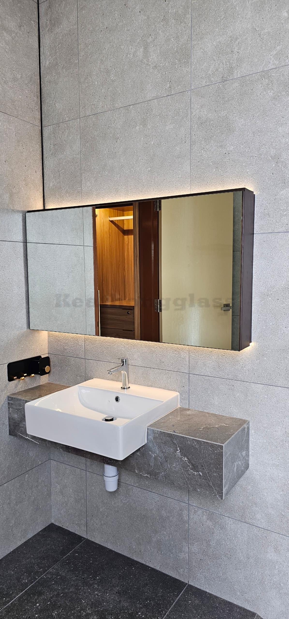 Mirror 33