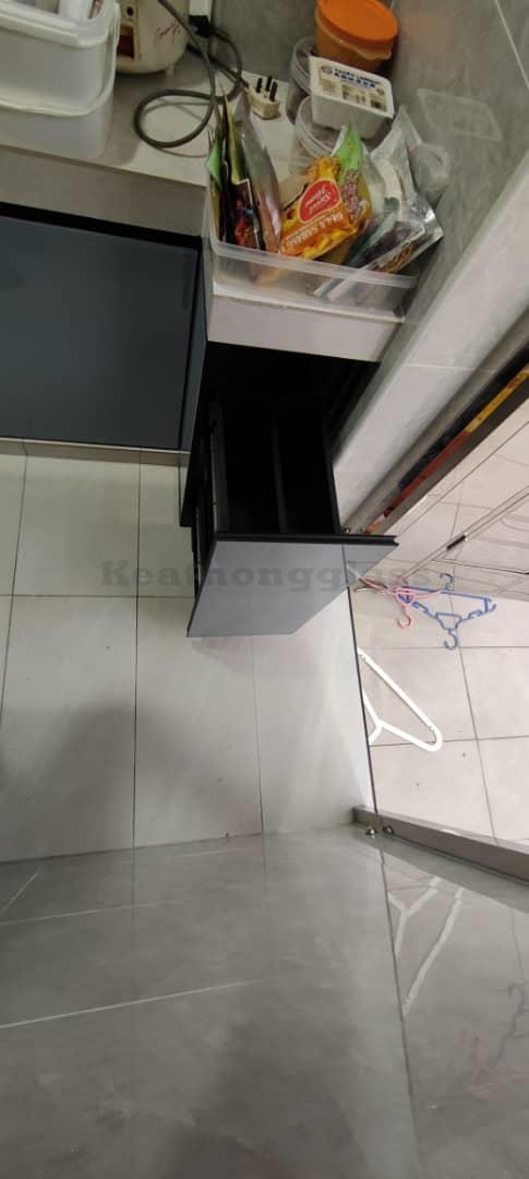 Aluminium Kitchen Cabinet 105